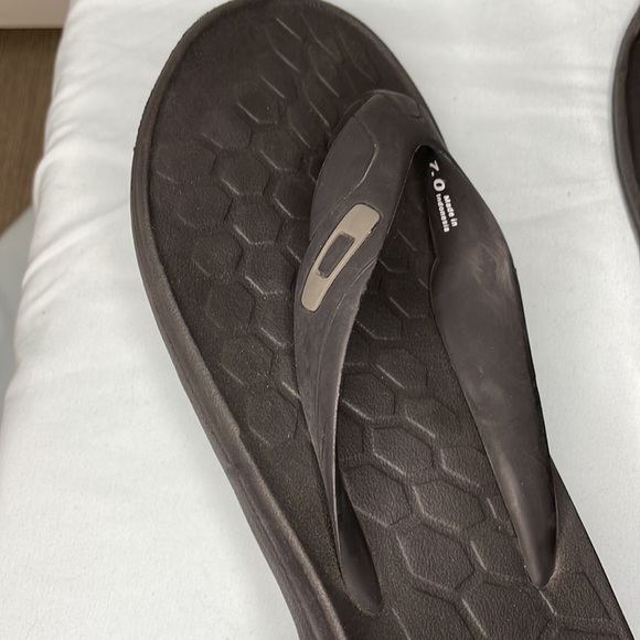 Oakley Unisex Flip Flips/Sandals - Picture 1 of 6